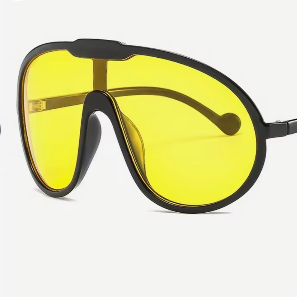 Black shield oversize sunglasses